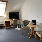 Strohmann\'s Pension